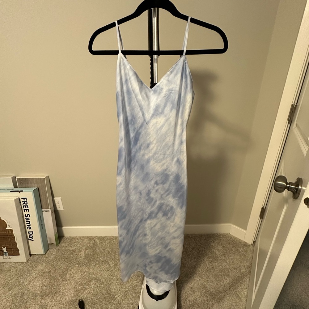 NWTs!!  Women’s Satin Watercolor Maxi Dress - Abercrombie and Fitch - XSP
